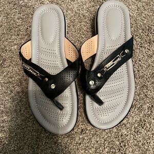 Amazon Amoeba Sandal Size 7 New, Unused